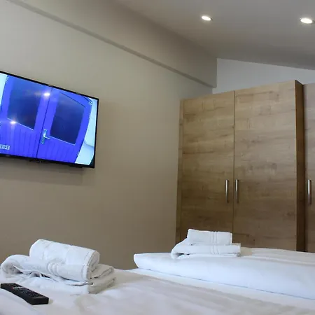 Haus Jochler Апартаменты *